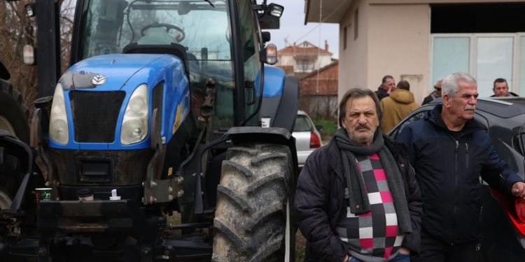 Αγρότες: Τι ισχύει για τα μπλόκα σήμερα