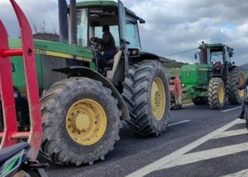 Ποιοι δρόμοι είναι κλειστοί λόγω αγροτικών κινητοποιήσεων – Ανοιχτά τα τελωνεία