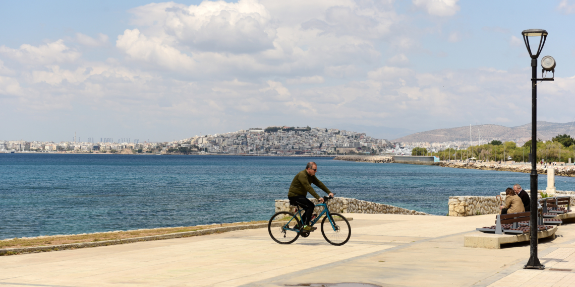 Καιρός: Αλκυονίδες μέρες και μετά… ξανά πολικό ψύχος