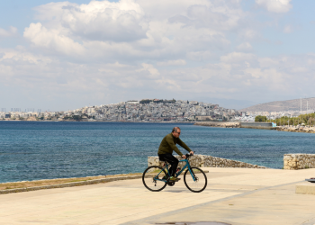 Καιρός: Αλκυονίδες μέρες και μετά… ξανά πολικό ψύχος