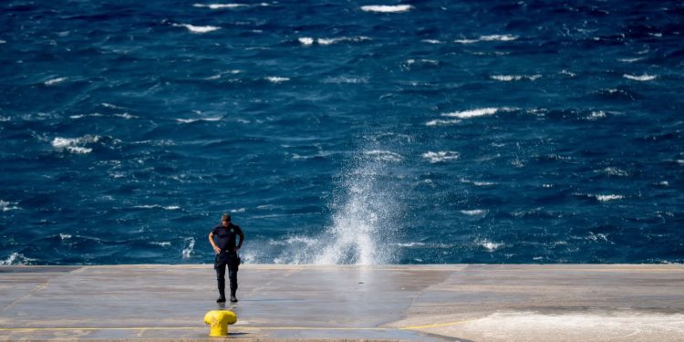 Αιγαίο με θυελλώδεις άνεμους έως 8 μποφόρ – Τι καιρό θα έχουμε μέχρι τα Θεοφάνια