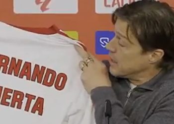 Αλμέιδα: Η νίκη της Σεβίλλης αφιερώθηκε σε αδικοχαμένο φίλαθλο των «Τεμπών» Βαρκελώνης (βίντεο)