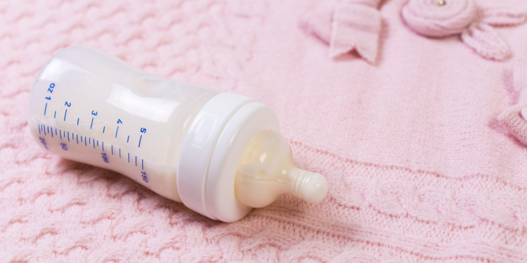 ΕΟΦ: Αποσύρει βρεφικό γάλα – Εντοπίστηκαν τοξίνες