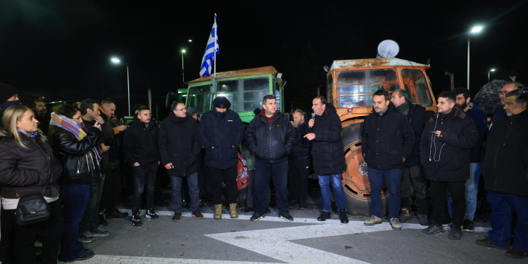 Κυβερνητικές πηγές: «Ο διάλογος δεν μπορεί να γίνεται χωρίς κανόνες»