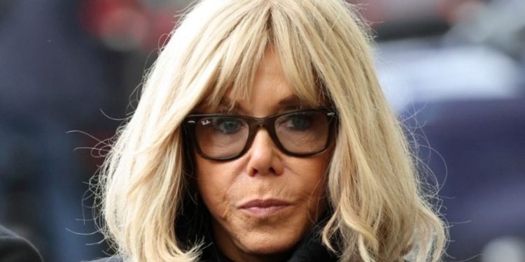 Καταδικάστηκαν 10 άτομα για διαδικτυακή παρενόχληση της Μπριζίτ Μακρόν