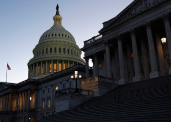 Politico: «Ιράκ 2.0» – Οργή Δημοκρατικών για πόλεμο Τραμπ