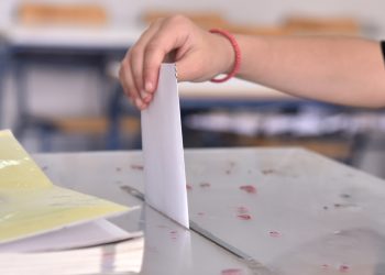 Δημοσκόπηση Interview: «Αξιωματική αντιπολίτευση» η Καρυστιανού – Ποιους αφήνει εκτός Βουλής