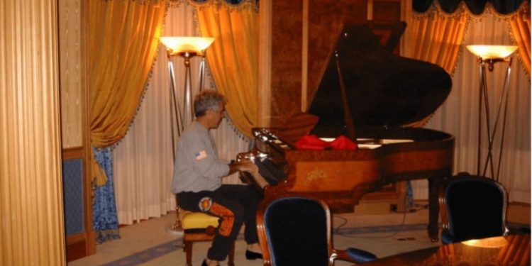 ΗΠΑ: Ποια γνωστά πρόσωπα αναφέρονται στα νέα έγγραφα για την υπόθεση Έπσταϊν