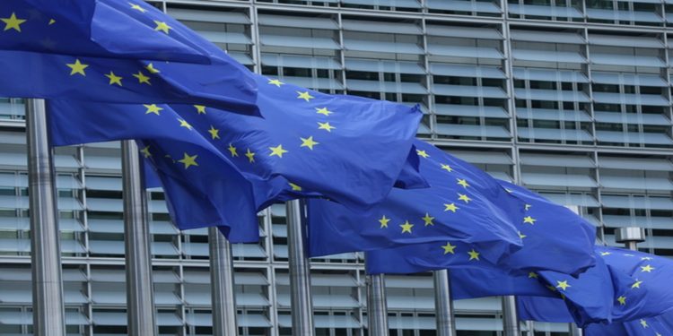 Ευρωπαϊκή Ένωση: Λέει «ναι» στα αντίποινα σε ΗΠΑ αν βάλει δασμούς για τη Γροιλανδία