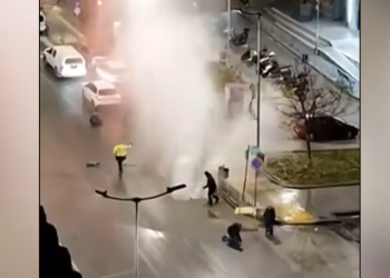 Βίντεο – ντοκουμέντο από το εργατικό ατύχημα στη Θεσσαλονίκη: Η ώρα που σπάει ο αγωγός της ΕΥΑΘ