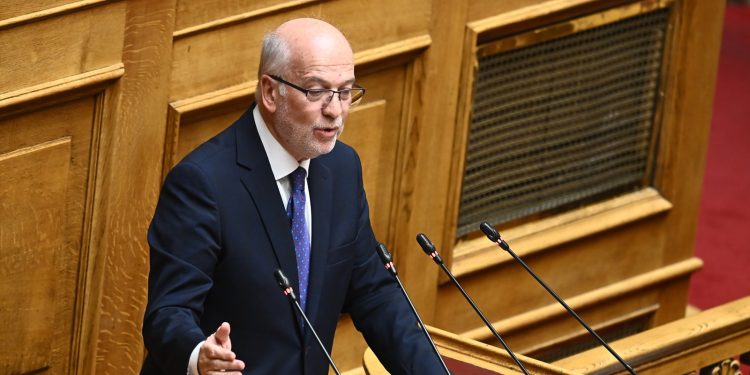 Τα «βαριά χαρτιά» κι οι εναλλακτικές