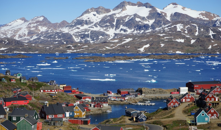 Εuractiv: Η Ευρώπη κρύβεται πίσω από το ΝΑΤΟ για την Γροιλανδία μετά τις νέες απειλές Τραμπ