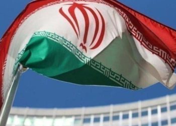 Η Τεχεράνη προειδοποιεί τον Τραμπ ότι τυχόν παρέμβαση των ΗΠΑ κινδυνεύει να αποσταθεροποιήσει την περιοχή