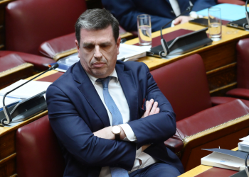 Βουλή: Σεξιστική επίθεση Καιρίδη σε Κωνσταντοπούλου (βίντεο)