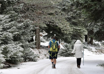 Καιρός: «Πάγος» η χώρα μέχρι την Τετάρτη –  Live η εξέλιξη (βίντεο, φώτο)