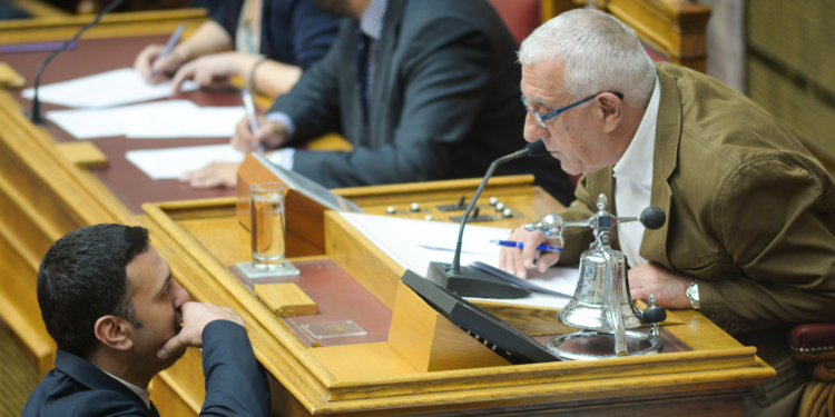 Κακλαμάνης «αδειάζει» Κικίλια: Μην χτυπάτε ανοιχτές πόρτες