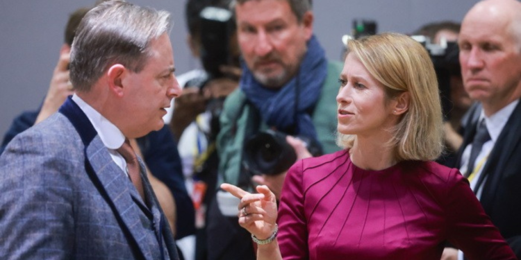 Αλαλούμ στην Ε.Ε για Τραμπ: Οι μισοί θέλουν ρήξη και οι μισοί κατευνασμό