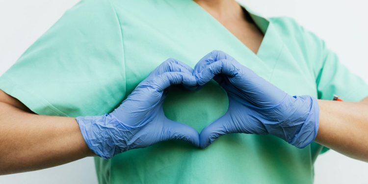 ΕΚΕ: Περιβαλλοντικοί παράγοντες πίσω από έναν στους πέντε καρδιαγγειακούς θανάτους