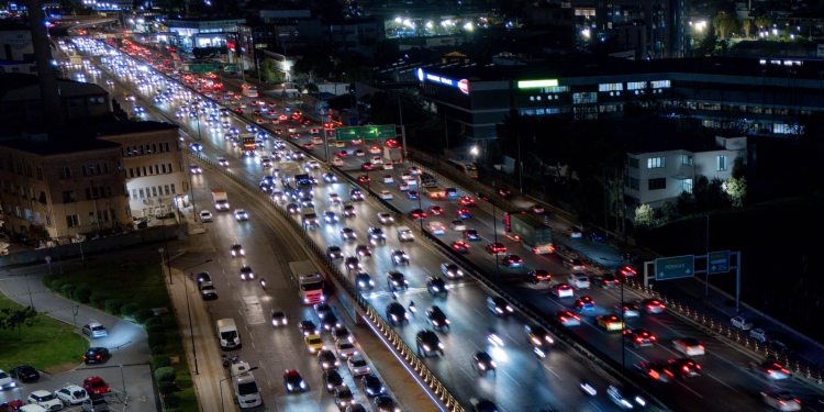 Κυκλοφοριακό χάος στους δρόμους της Αττικής – Στο «κόκκινο» Συγγρού και Βασιλίσσης Σοφίας