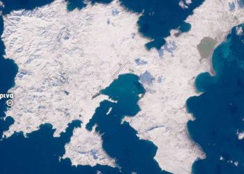 Λήμνος: Δορυφορική εικόνα από το εντυπωσιακό χειμωνιάτικο τοπίο – Το χιόνι έφτασε μέχρι και την παραλία