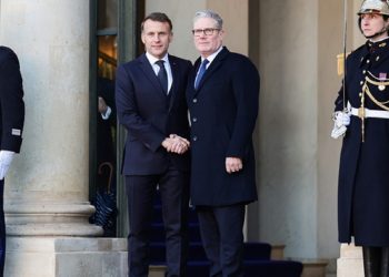 Politico: Ευρωπαίοι ηγέτες στήνουν άτυπο κέντρο εξουσίας μέσω chat