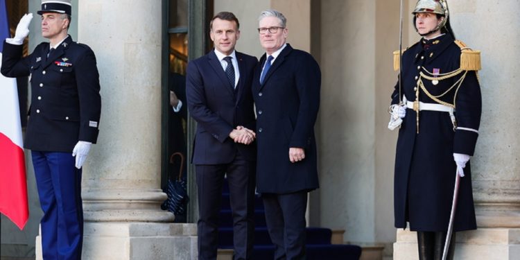 Politico: Ευρωπαίοι ηγέτες στήνουν άτυπο κέντρο εξουσίας μέσω chat