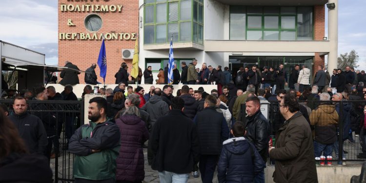 Μάλγαρα: Σε εξέλιξη η πανελλαδική συνέλευση των αγροτών