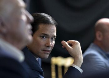 Ο Μάρκο Ρούμπιο απειλεί με νέα στρατιωτική παρέμβαση τη Βενεζουέλα