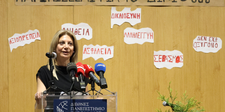 Η Καρυστιανού ανησυχεί τη ΝΔ – Ο Κυριάκος Μητσοτάκης «κλείνει το μάτι» στον δεξιό πυρήνα