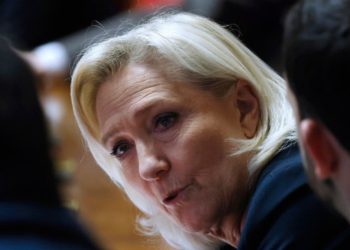 Η Μαρίν Λεπέν παίζει το προεδρικό μέλλον της – Στο εδώλιο για το σκάνδαλο υπεξαίρεσης