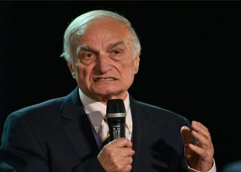 Ο Μανώλης Μαυρομμάτης παίρνει εξιτήριο δύο χρόνια μετά