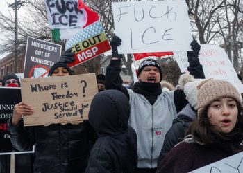 Μια άλλη Αμερική αντιστέκεται στο φασισμό (βίντεο)