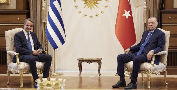 Η τουρκική Navtex σκιάζει τη συνάντηση Μητσοτάκη – Ερντογάν