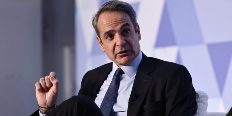 Ξαναβγάζει από το συρτάρι το «ΝΔ ή χάος» ο Κυριάκος Μητσοτάκης