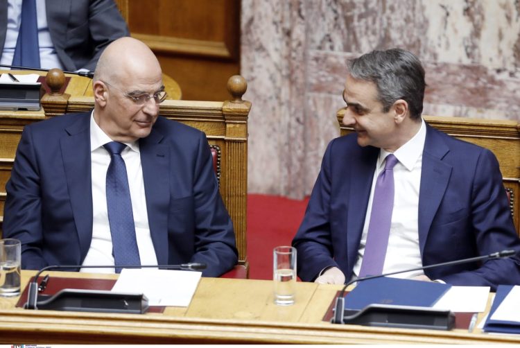 Σύμπλευση Δένδια – Μητσοτάκη για την Βενεζουέλα