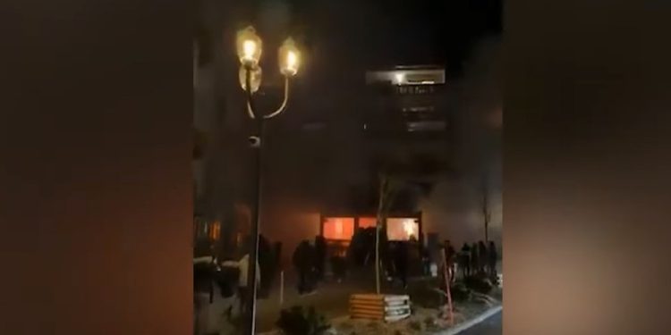 Νεκροί και τραυματίες από έκρηξη σε μπαρ στο Κραν – Μοντανά της Ελβετίας