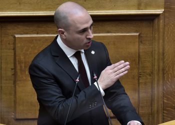 Διεκόπη η εκπομπή του Κωνσταντίνου Μπογδάνου στο OPEN έπειτα από τηλέφωνο για βόμβα (βίντεο)