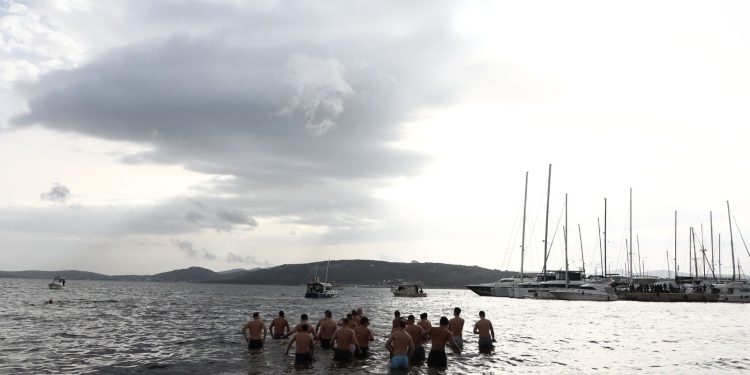 Θεοφάνια 2026: Τα μηνύματα των πολιτικών αργηγών