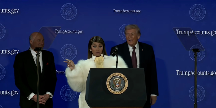 Σάλος με τις δηλώσεις της Νίκι Μινάζ για τον Τραμπ – «Είμαι η νούμερο 1 φαν του»