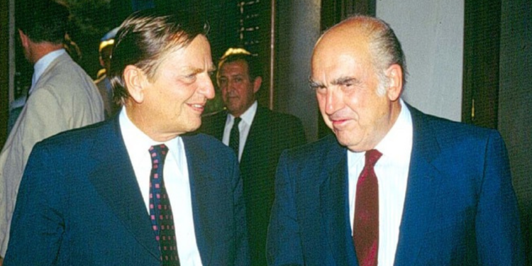 Ελλάδα: Ο διαχρονικός «πειρασμός» του μεσσία