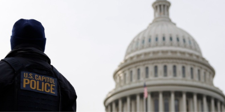 Ανταρσία Ρεπουμπλικανών απέναντι στον Τραμπ για Γροιλανδία