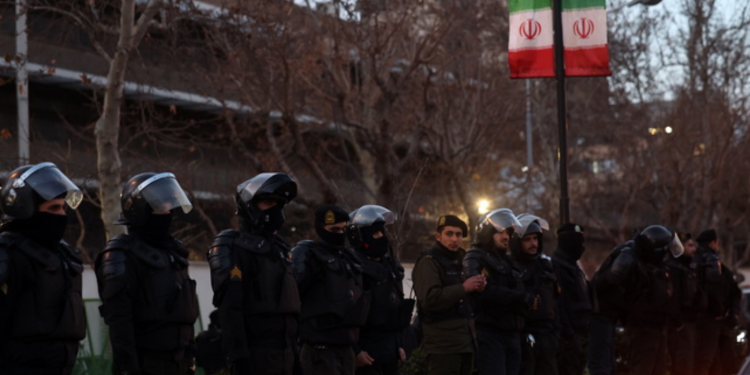 Economist: Γιατί ο αραβικός κόσμος σιωπά απέναντι στο Ιράν