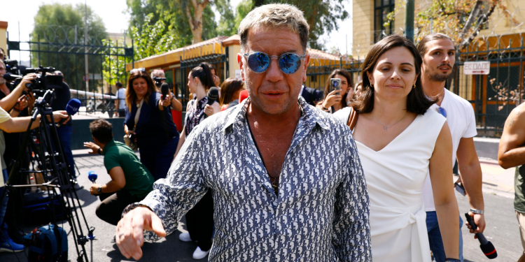 Παπαδόπουλος για Μαζωνάκη: «Δεν είχε αντιληφθεί ότι με παρενόχλησε, αλλιώς δεν θα συνεχιζόταν» (βίντεο)