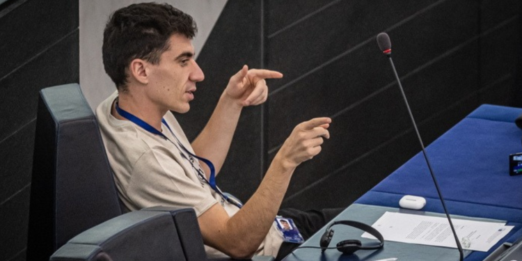 Φειδίας: Σάλος μετά από σχόλιο για άτομα με νοητική αναπηρία (βίντεο)