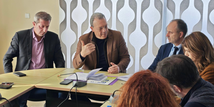 Φάμελλος: Η κυβέρνηση επιτίθεται στην εργασία και υποβαθμίζει την υγεία (βίντεο)