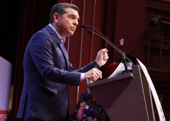 Ο Τσίπρας ανάμεσα στον ριζοσπαστισμό και τη σοσιαλδημοκρατία