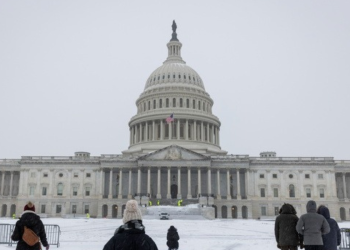 Φλερταρούν ξανά με shutdown οι ΗΠΑ, λόγω… ICE