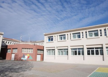 Καταργούνται οι σχολικές επιτροπές με νομοσχέδιο του ΥΠΕΣ