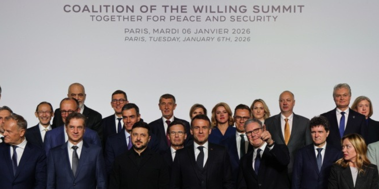 Συμφωνία για «ισχυρές εγγυήσεις ασφαλείας» για την Ουκρανία στο Παρίσι