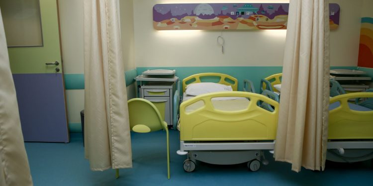 Περιστέρι: 13χρονη λιποθύμησε αφού κατανάλωσε αλκοόλ από περίπτερο